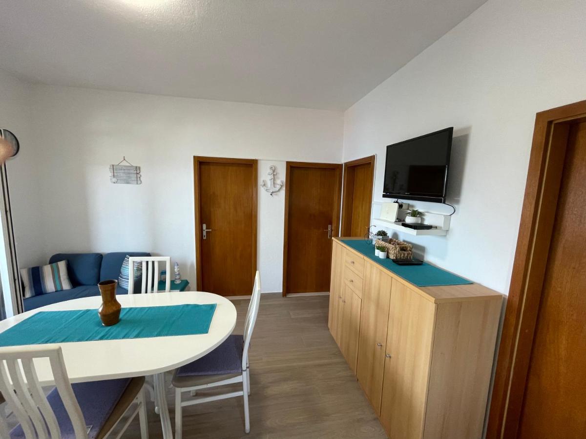 Apartman Emilija Vinišće Extérieur photo